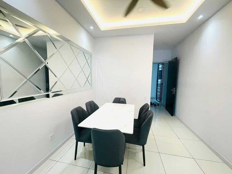 Kondominium untuk Disewa di The Valley Residences @ SkySierra - Sam Jamal - Dining Room - PropertyGuru.com.my