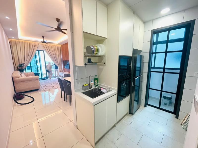 Kondominium untuk Disewa di The Valley Residences @ SkySierra - Sam Jamal - Living Room - PropertyGuru.com.my