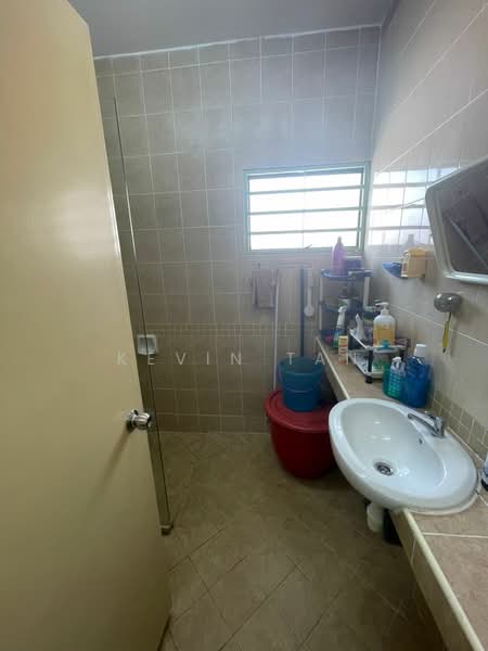 2-storey Terraced House for Sale in Lakeside Residences (Puchong) - Kevin Tan - Bathroom - PropertyGuru.com.my