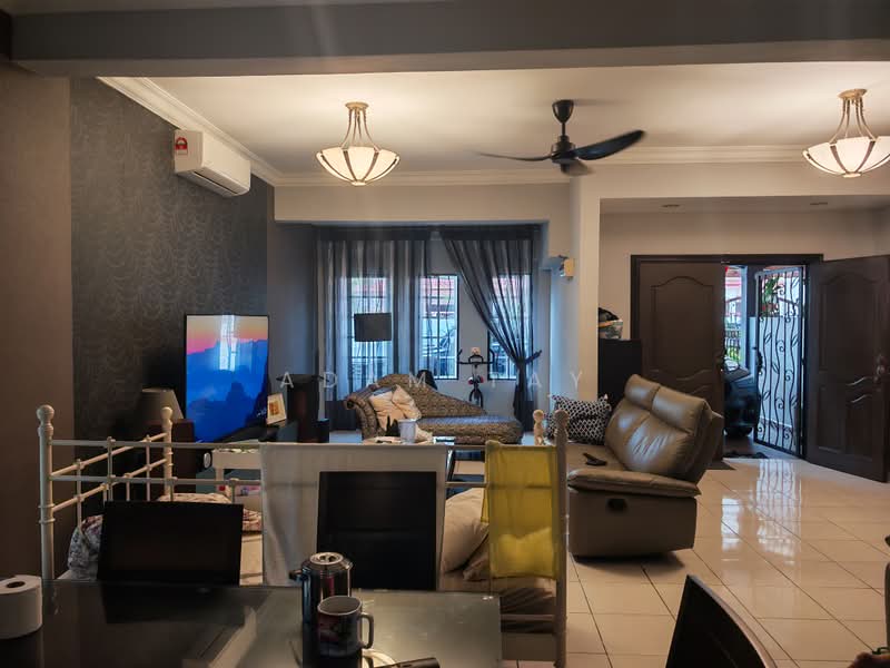 Terraced House for Sale in Bandar Puteri Puchong (Puchong) - Adam Tay - Living Room - PropertyGuru.com.my