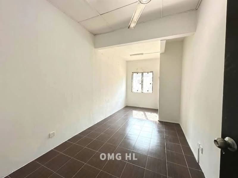 Semi-Detached House for Sale in Bandar Bukit Tinggi 2 (Klang) - Tom Lee - PropertyGuru.com.my