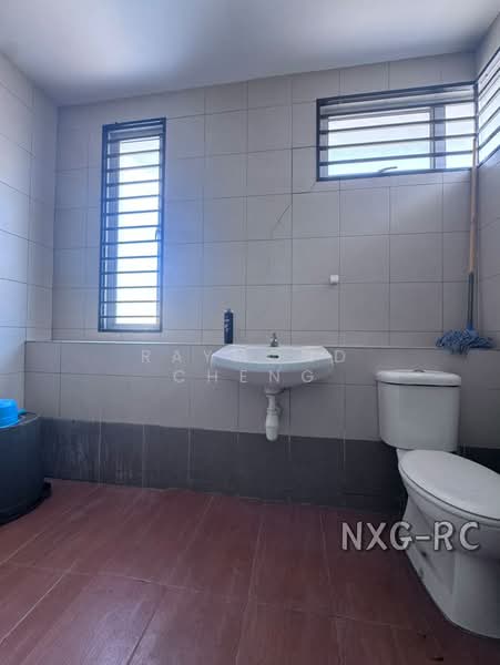 Terraced House for Sale in Bandar Botanic (Klang) - Raymond Cheng - Bathroom - PropertyGuru.com.my