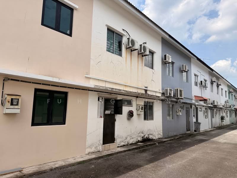 Rumah Teres 2 Tingkat untuk Dijual di Setia Tropika (Johor Bahru) - Fu Heng Chong - Exterior - PropertyGuru.com.my