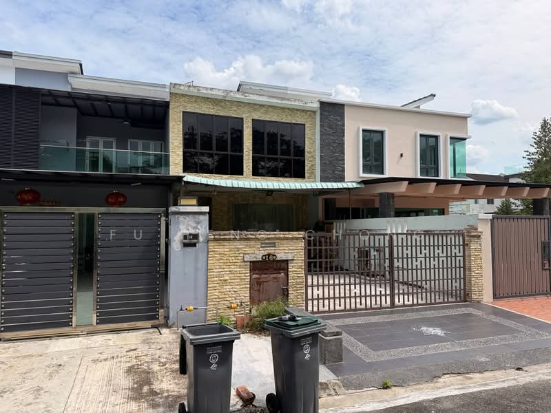 Rumah Teres 2 Tingkat untuk Dijual di Setia Tropika (Johor Bahru) - Fu Heng Chong - Exterior - PropertyGuru.com.my