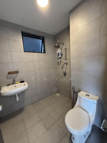 Kondominium untuk Disewa di The Holmes 2 - Gin Low - Bathroom - PropertyGuru.com.my