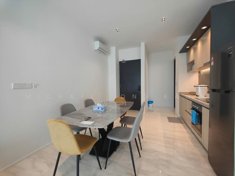 Servis Apartment untuk Dijual di 10 Stonor - Michael Kong Kang Wei - Dining Room - PropertyGuru.com.my