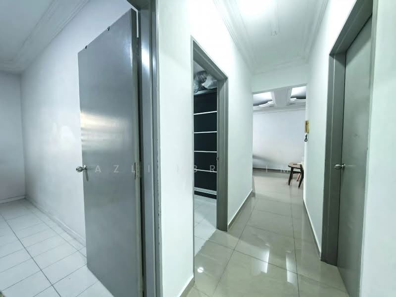 Kondominium untuk Dijual di Casa Idaman - Azli Ibrahim - Corridor - PropertyGuru.com.my