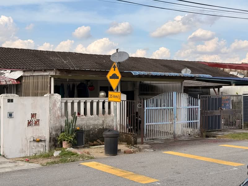 Rumah Teres 1 Tingkat untuk Dijual di Taman Universiti (Skudai) - Fu Heng Chong - PropertyGuru.com.my
