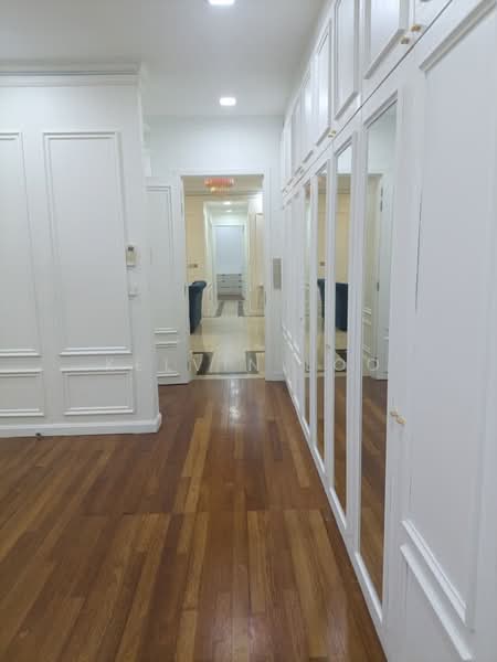 Kondominium untuk Disewa di Pavilion Hilltop - Kelvin Loo - Corridor - PropertyGuru.com.my