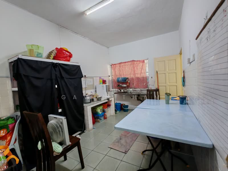 2-storey Terraced House for Sale in Taman Overseas Union (Taman Oug) (Jalan Klang Lama (Old Klang Road)) - Gavin Tham - Kitchen - PropertyGuru.com.my