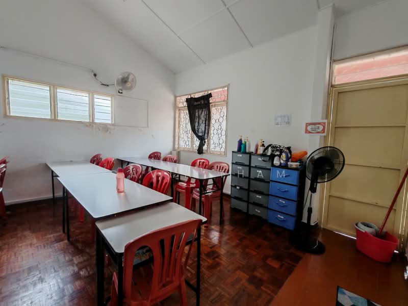 2-storey Terraced House for Sale in Taman Overseas Union (Taman Oug) (Jalan Klang Lama (Old Klang Road)) - Gavin Tham - Study - PropertyGuru.com.my