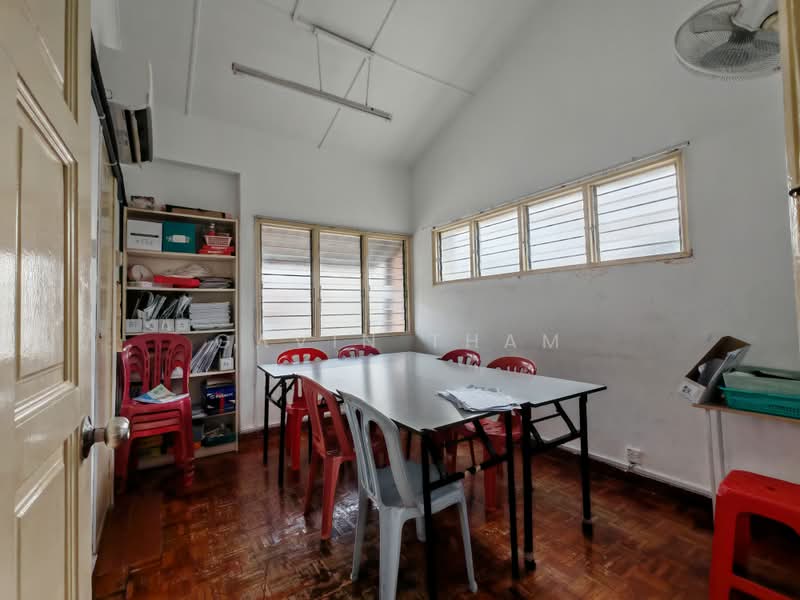 2-storey Terraced House for Sale in Taman Overseas Union (Taman Oug) (Jalan Klang Lama (Old Klang Road)) - Gavin Tham - Study - PropertyGuru.com.my