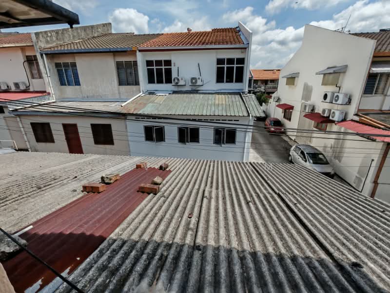 2-storey Terraced House for Sale in Taman Overseas Union (Taman Oug) (Jalan Klang Lama (Old Klang Road)) - Gavin Tham - Exterior - PropertyGuru.com.my