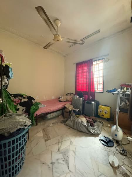1-storey Terraced House for Sale in Taman Cheras Perdana (Cheras) - Alan Lee - Bedroom - PropertyGuru.com.my