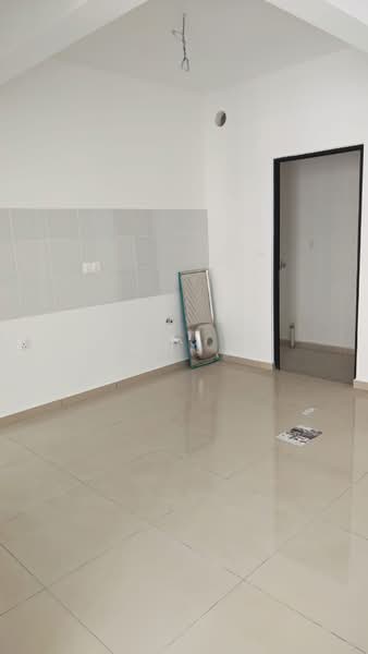 Flat for Rent at IDEAL VENICE RESIDENCY - Hong . - Kitchen - PropertyGuru.com.my