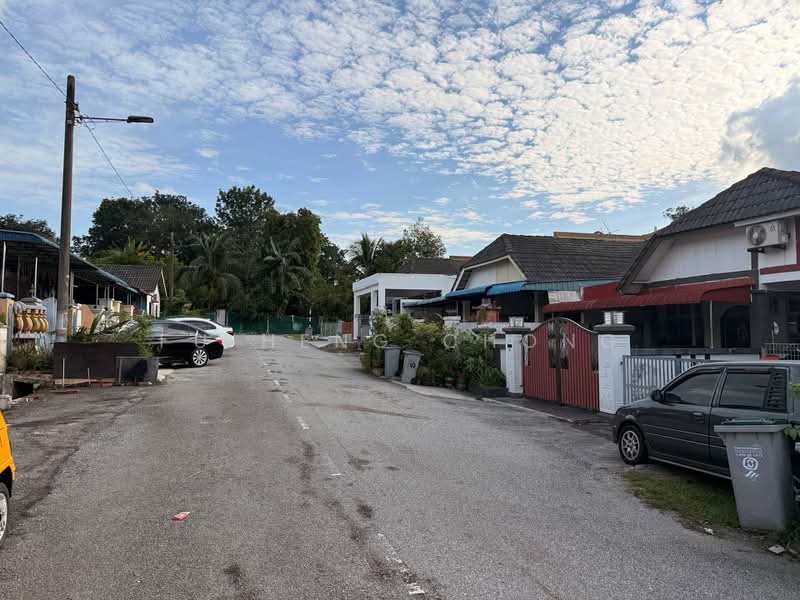 1-storey Terraced House for Sale in Taman Universiti (Skudai) - Fu Heng Chong - Exterior - PropertyGuru.com.my