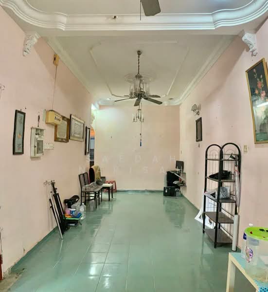 Rumah Teres untuk Dijual di Taman Murni (Batu Pahat) - Saedah Napisah - Living Room - PropertyGuru.com.my