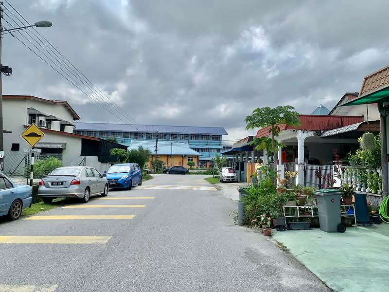 Rumah Teres untuk Dijual di Taman Murni (Batu Pahat) - Saedah Napisah - Exterior - PropertyGuru.com.my