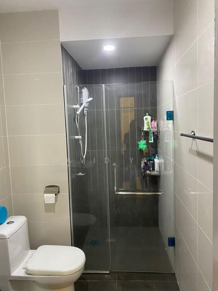 Servis Apartment untuk Disewa di Boulevard 51 - David Yap - Bathroom - PropertyGuru.com.my