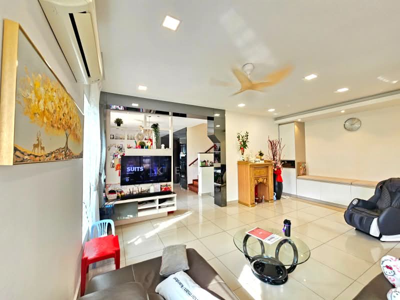2.5-storey Terraced House for Sale in Bandar Sungai Long (Selangor) - Kew . - Living Room - PropertyGuru.com.my