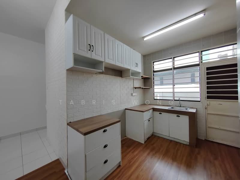 2-storey Terraced House for Sale in Klang (Selangor) - Tabris Wong - Kitchen - PropertyGuru.com.my