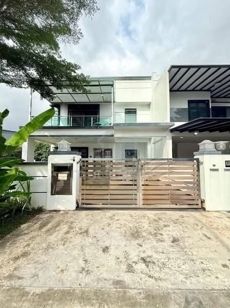 Cluster House for Sale in Taman Nusa Bestari 2 (Iskandar Puteri (Nusajaya)) - Fu Heng Chong - Exterior - PropertyGuru.com.my