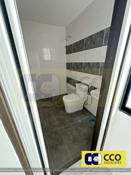 Rumah Berkembar untuk Dijual di Bandar Lahat Mines (Lahat) - Xinni Choong - Bathroom - PropertyGuru.com.my