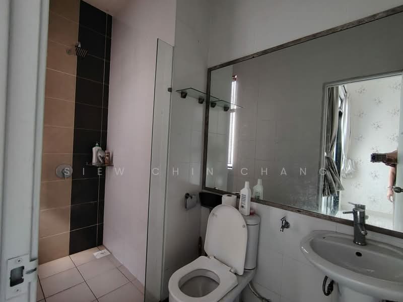 Cluster House for Sale in Skudai (Johor) - SIEW CHIN CHANG - Bathroom - PropertyGuru.com.my
