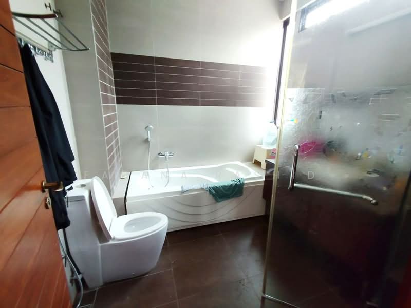 Bungalow for Sale in Ampang Jaya (Ampang) - Fahana Rashid - Bathroom - PropertyGuru.com.my