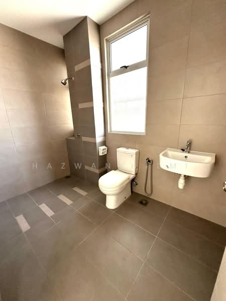 2-storey Terraced House for Sale in Bandar Rimbayu (Telok Panglima Garang) - Hazwan Hilmi - Bathroom - PropertyGuru.com.my