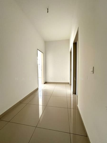 2-storey Terraced House for Sale in Bandar Rimbayu (Telok Panglima Garang) - Hazwan Hilmi - Corridor - PropertyGuru.com.my