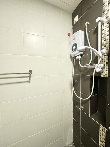Apartment for Sale at Austin Regency (Pangsapuri Austin Perdana) - Alex How - Bathroom - PropertyGuru.com.my