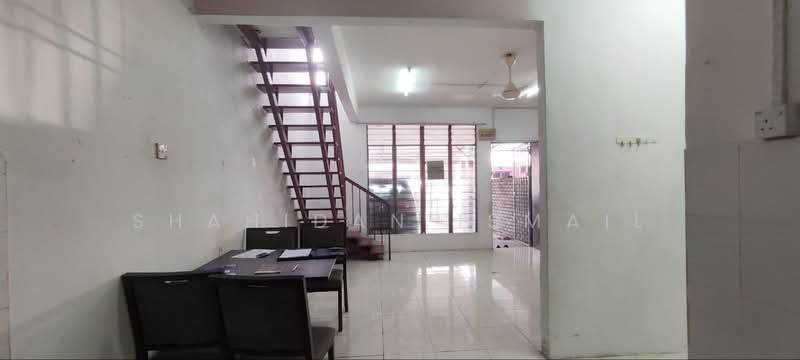 Rumah Teres 2 Tingkat untuk Dijual di Taman Budiman (Banting) - Shahidan Ismail - Interior - PropertyGuru.com.my