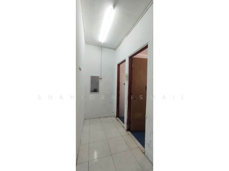Rumah Teres 2 Tingkat untuk Dijual di Taman Budiman (Banting) - Shahidan Ismail - Interior - PropertyGuru.com.my