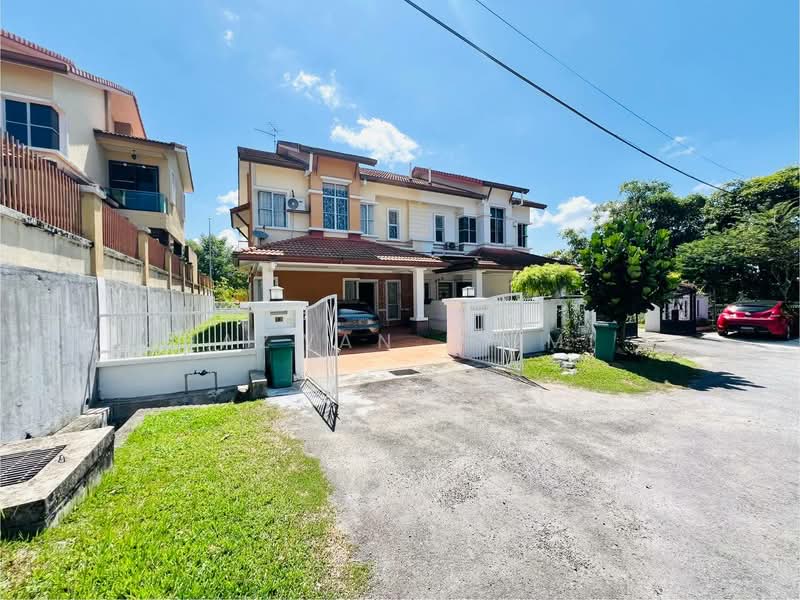 Semi-Detached House for Sale in Saujana Impian (Kajang) - Hazwan Hilmi - Exterior - PropertyGuru.com.my