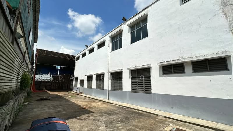 Semi-D Factory for Rent in Ulu Tiram (Johor) - Daniel Yong - Exterior - PropertyGuru.com.my