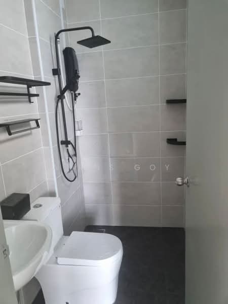 Servis Apartment untuk Dijual di B11 Parkland Residence - Aimns Goy - Bathroom - PropertyGuru.com.my