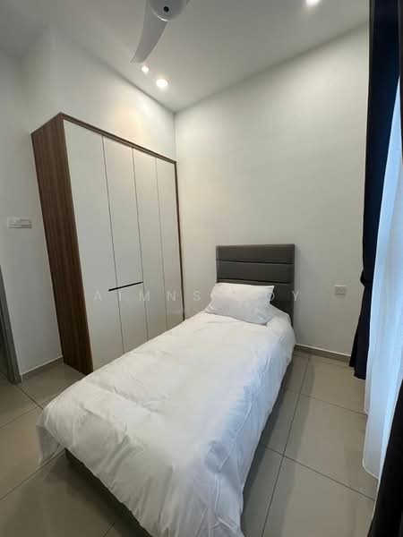 Servis Apartment untuk Dijual di B11 Parkland Residence - Aimns Goy - Bedroom - PropertyGuru.com.my