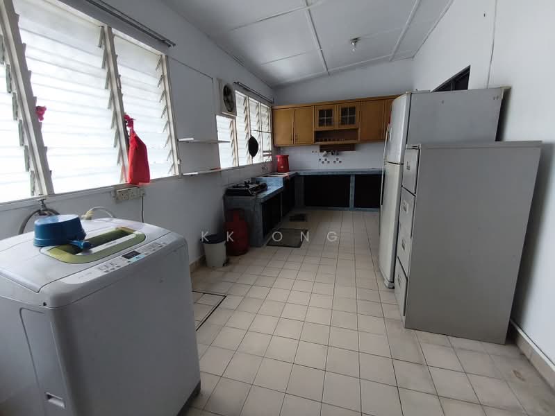 Rumah Teres 3 Tingkat untuk Disewa di Taman Desa Seputeh (Seputeh) - KK Ong - PropertyGuru.com.my