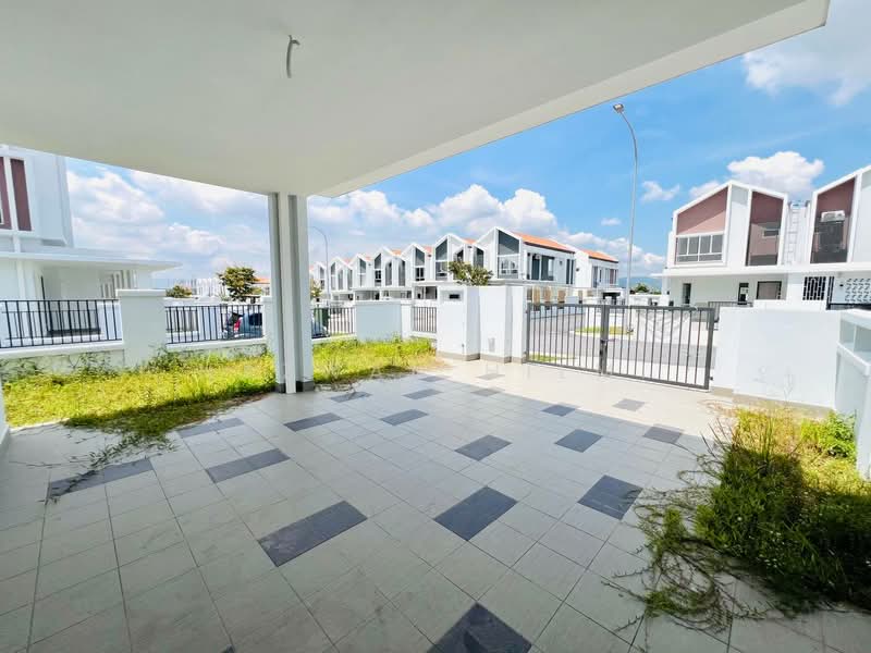 2-storey Terraced House for Sale in Kajang (Selangor) - Hazwan Hilmi - Exterior - PropertyGuru.com.my