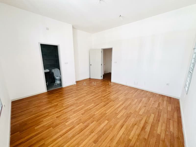 2-storey Terraced House for Sale in Kajang (Selangor) - Hazwan Hilmi - Bathroom - PropertyGuru.com.my