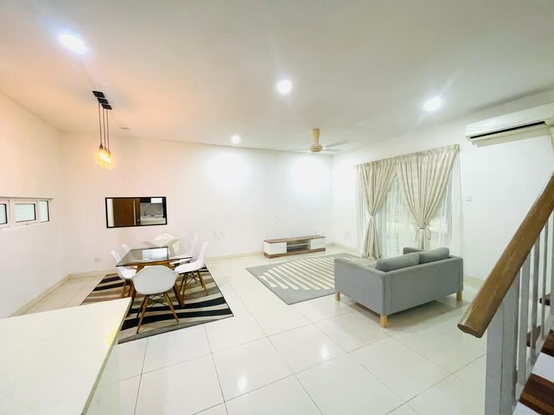 Rumah Teres 2 Tingkat untuk Disewa di Ulu Kelang (Kuala Lumpur) - Sam Jamal - Living Room - PropertyGuru.com.my