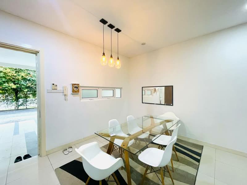 Rumah Teres 2 Tingkat untuk Disewa di Ulu Kelang (Kuala Lumpur) - Sam Jamal - Dining Room - PropertyGuru.com.my