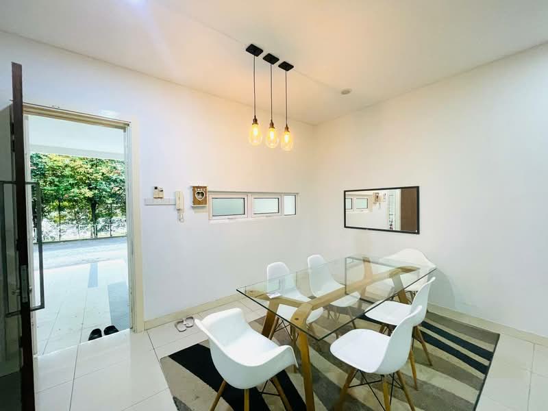 Rumah Teres 2 Tingkat untuk Disewa di Ulu Kelang (Kuala Lumpur) - Sam Jamal - Dining Room - PropertyGuru.com.my