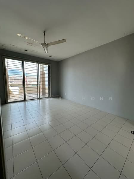 Rumah Teres 2.5 Tingkat untuk Dijual di Taman Bukit Minyak Utama (Bukit Mertajam) - Dexter Chong - Living Room - PropertyGuru.com.my