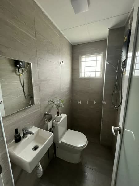 Townhouse for Sale in Bandar Damai Perdana (Cheras) - Jade Thiew - Bathroom - PropertyGuru.com.my