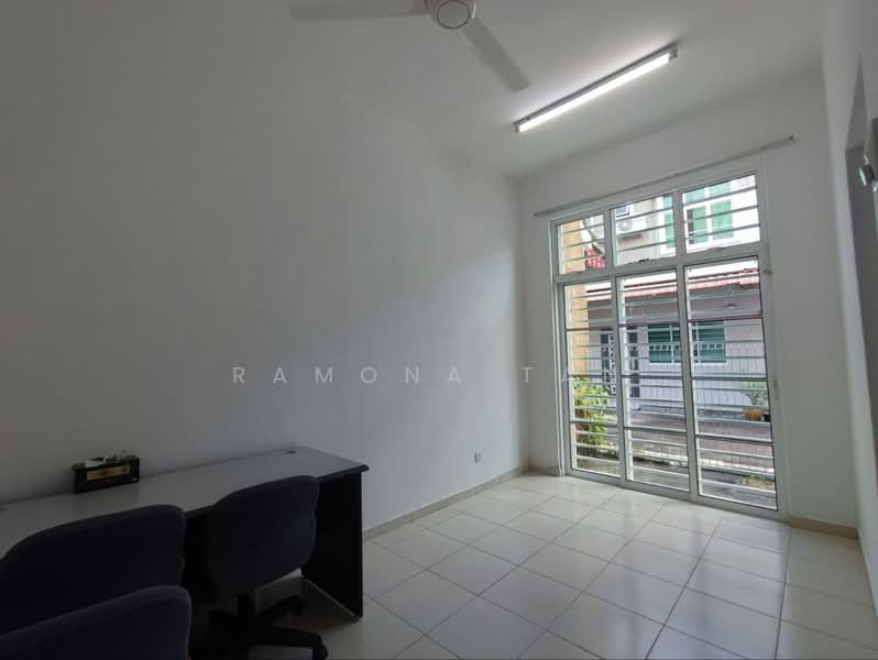 Rumah Teres 2 Tingkat untuk Dijual di Taman Krubong Utama (Krubong) - Ramona Tan - Study - PropertyGuru.com.my