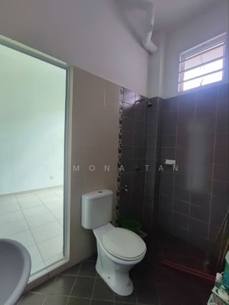Rumah Teres 2 Tingkat untuk Dijual di Taman Krubong Utama (Krubong) - Ramona Tan - Bathroom - PropertyGuru.com.my