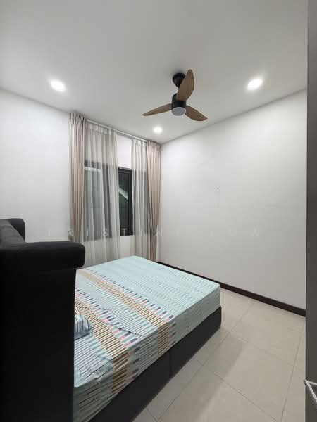 Rumah Berkembar untuk Disewa di Taman Equine (Seri Kembangan) - Pristine Low - Bedroom - PropertyGuru.com.my