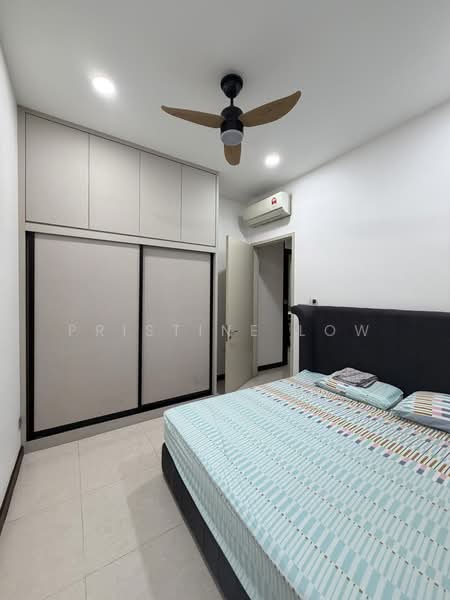 Rumah Berkembar untuk Disewa di Taman Equine (Seri Kembangan) - Pristine Low - Bedroom - PropertyGuru.com.my
